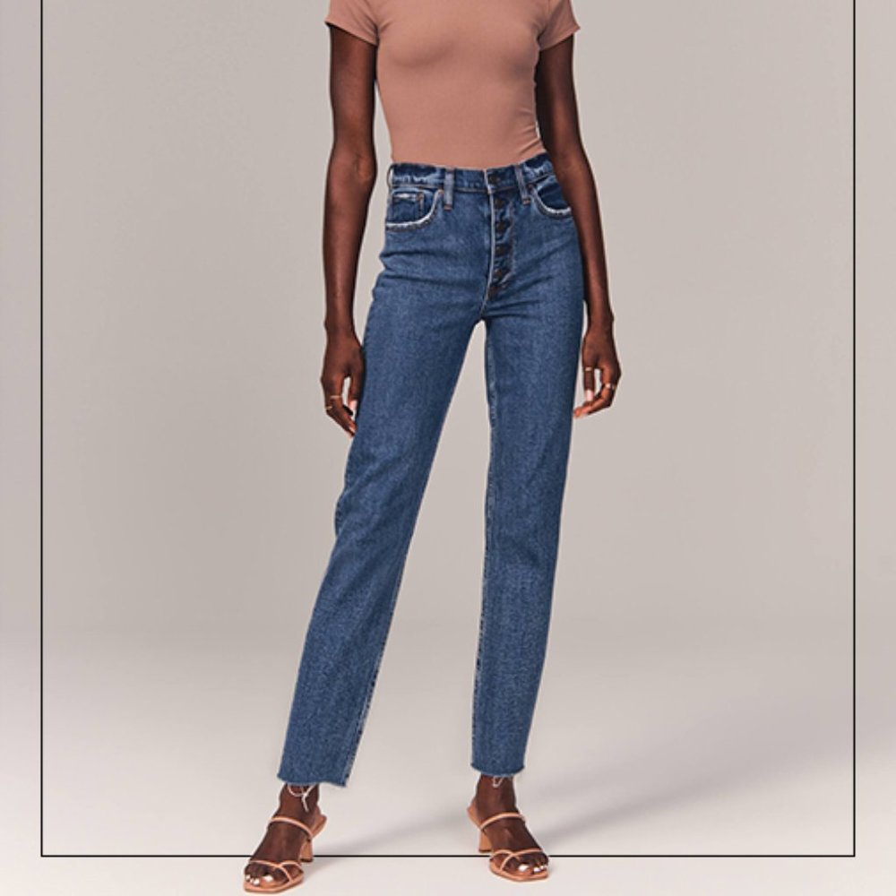 Abercrombie & Fitch High Rise Mom Jeans, MEDIUM WASH